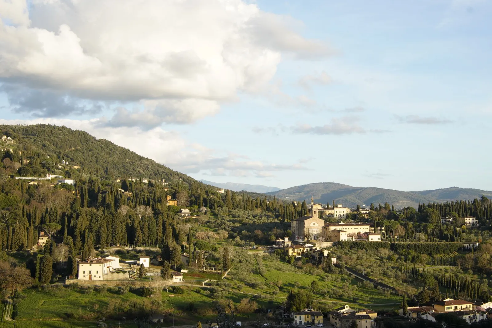 Villen und Olivenhaine am Hang von Fiesole